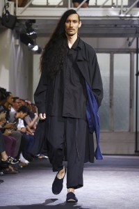 Yohji Yamamoto Fashion Show, Menswear Collection Spring Summer 2017 in Paris